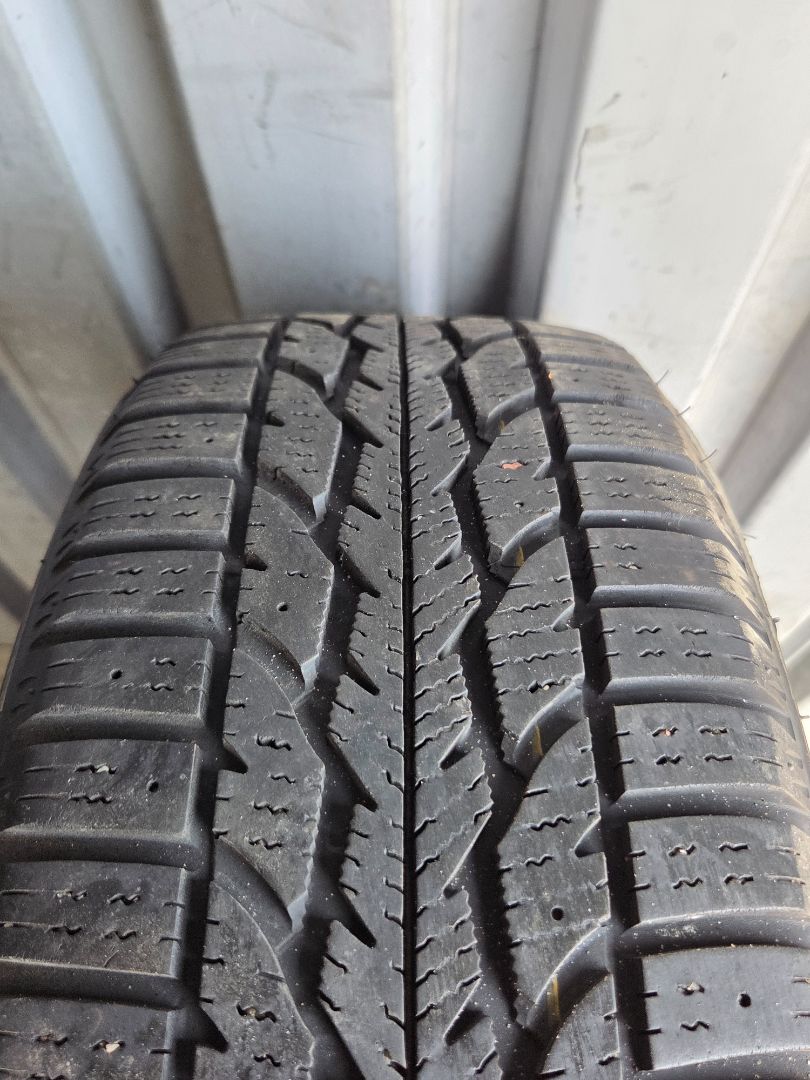 Tire image 3