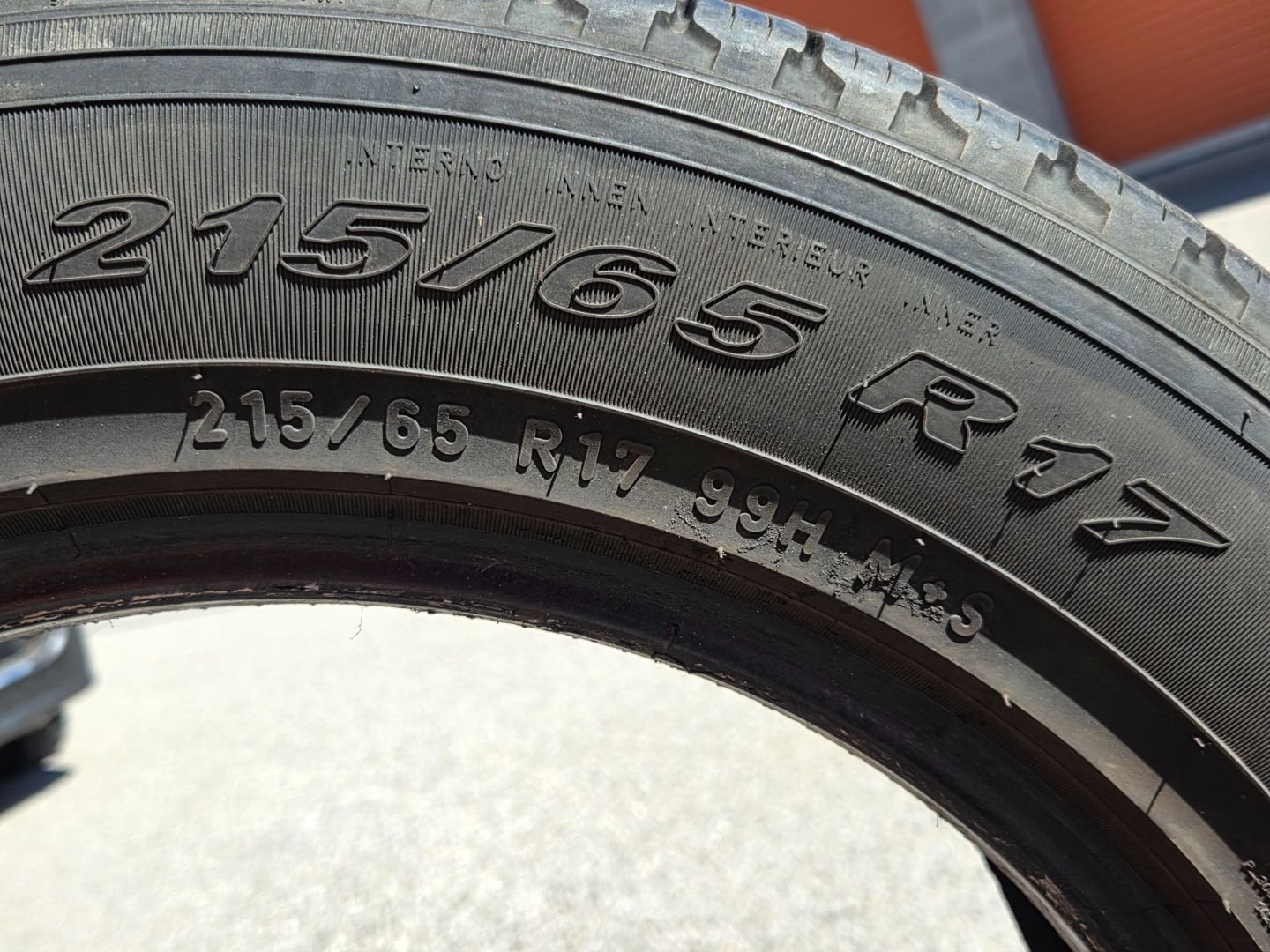 Tire image 1