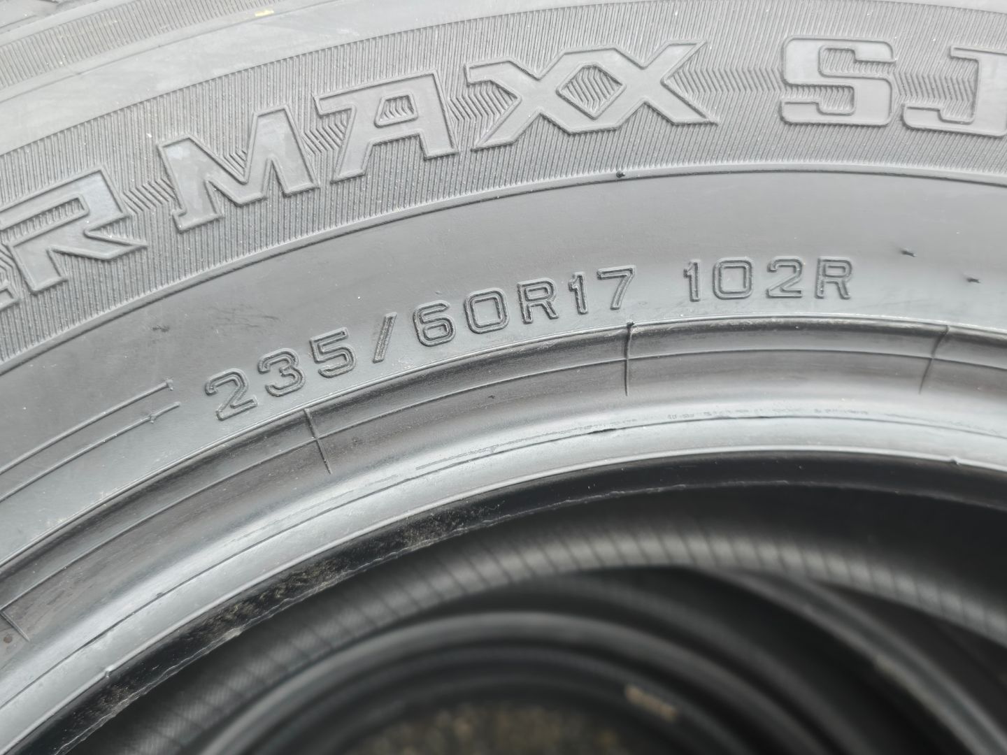 Tire image 1