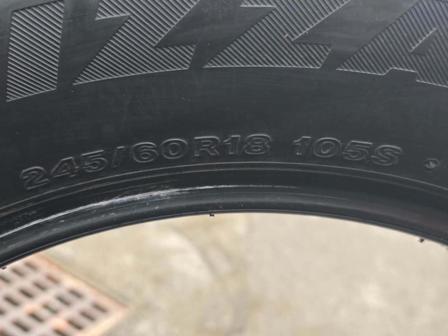 Tire image 1